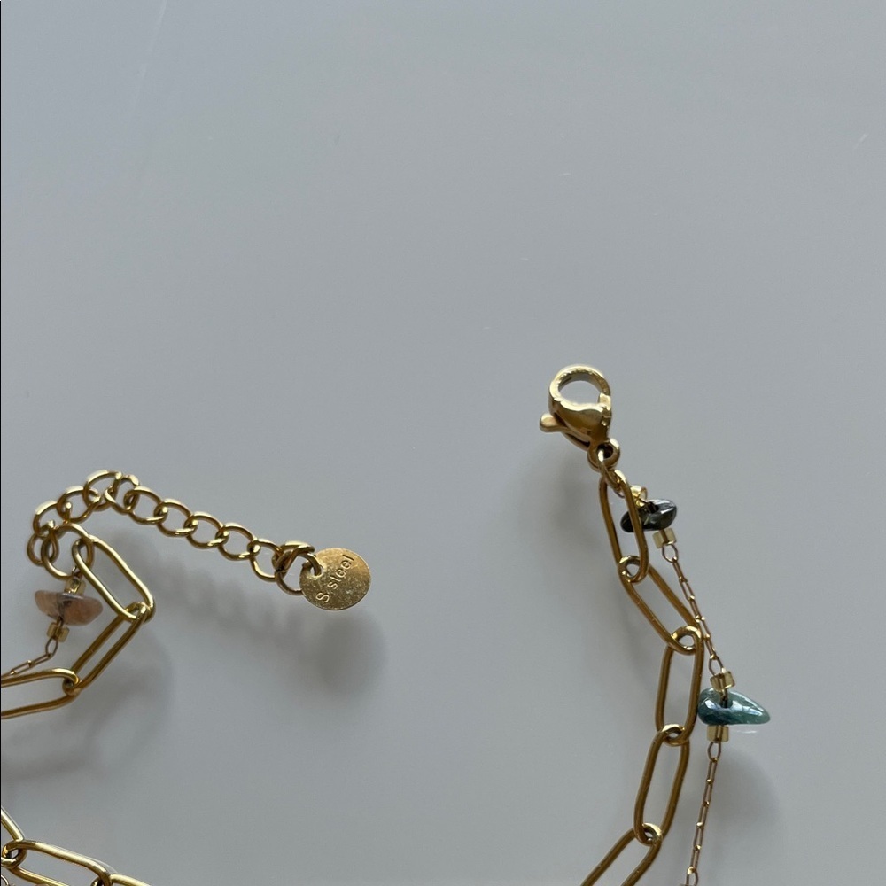 Gold Heart Charm Bracelet - Picture 4 of 7